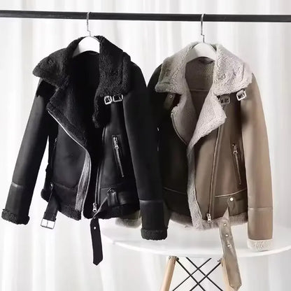 Varm Lammskinnsjacka Dam – Kort Motorcykelstil, Faux Shearling, Mocka, 2 Färger, XS–XL