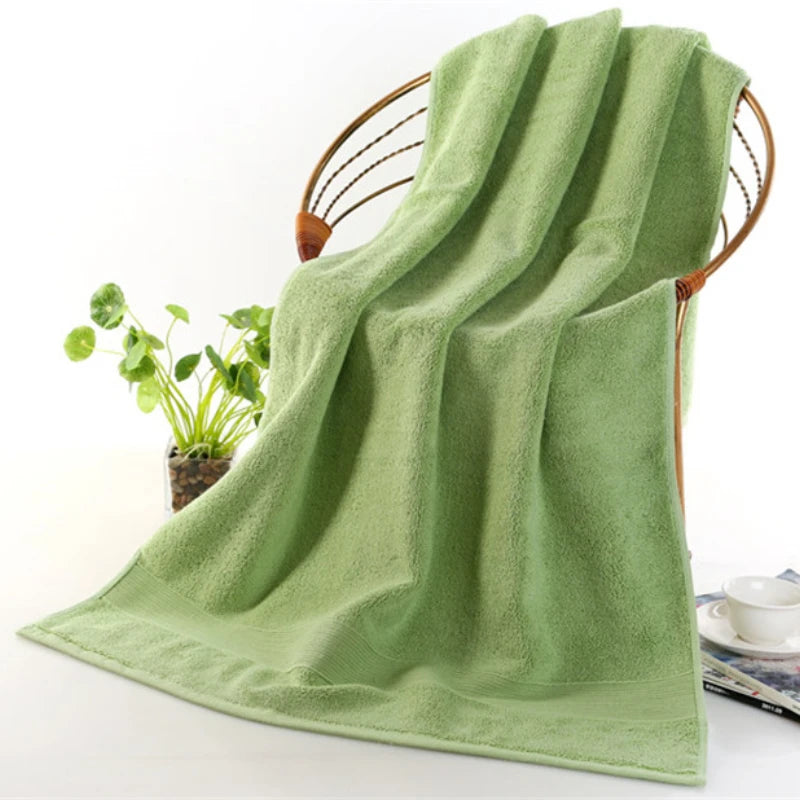 100% Pure Cotton Towel, High-Quality Bath Towel, 5-Star Hotel Thick Beach Towel, Softer 70x140cm Thick Bath Towel