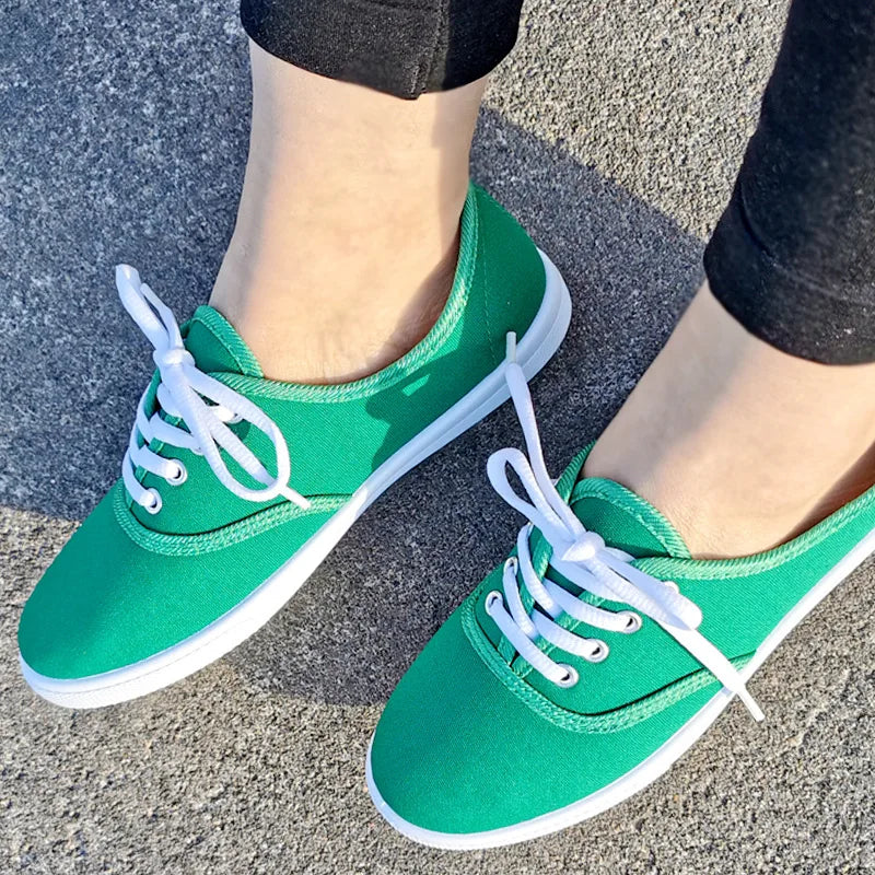 Canvas-sneakers för dam – andningsbara i stor storlek med platåsula