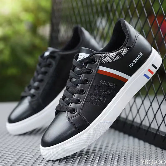 Casual board shoes för herr – platt sula och mångsidigt utseende
