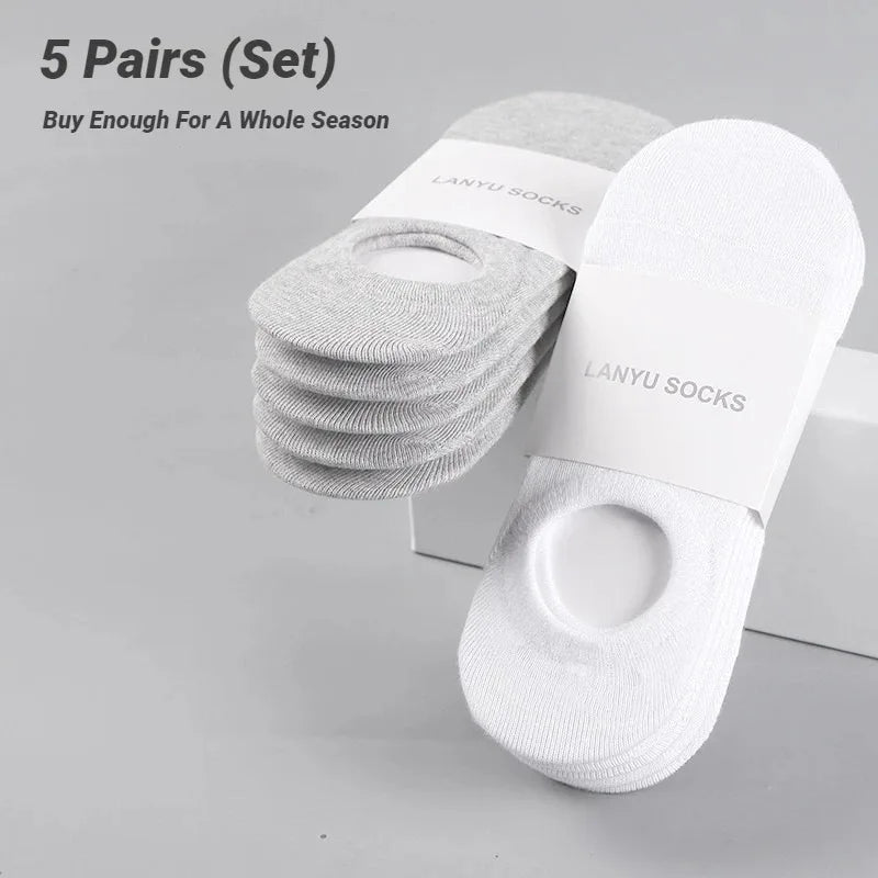 Shallow mouth invisible short socks with anti slip and anti fall features, black, white and gray basic design