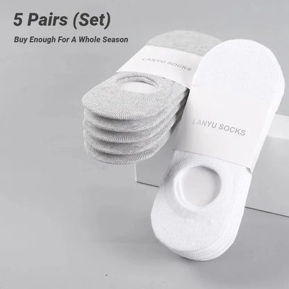 Shallow mouth invisible short socks with anti slip and anti fall features, black, white and gray basic design
