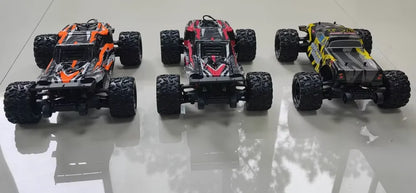 4WD radiostyrd bil i skala 1:16 med 4 kanaler