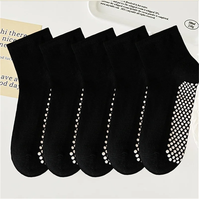 5 pairs of anti slip adhesive floor socks, classic black and white gray socks for student sports, spring and summer children's s