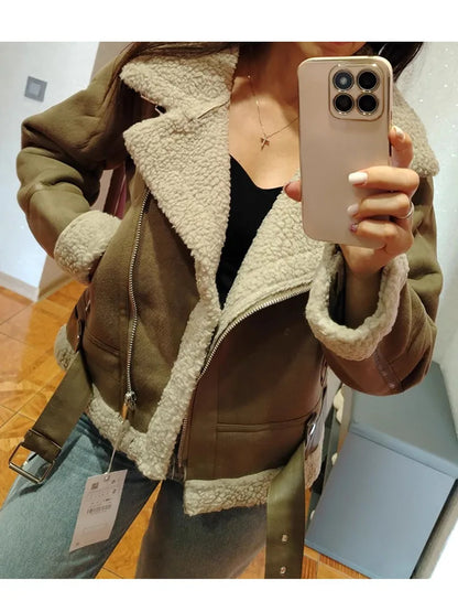 Varm Lammskinnsjacka Dam – Kort Motorcykelstil, Faux Shearling, Mocka, 2 Färger, XS–XL