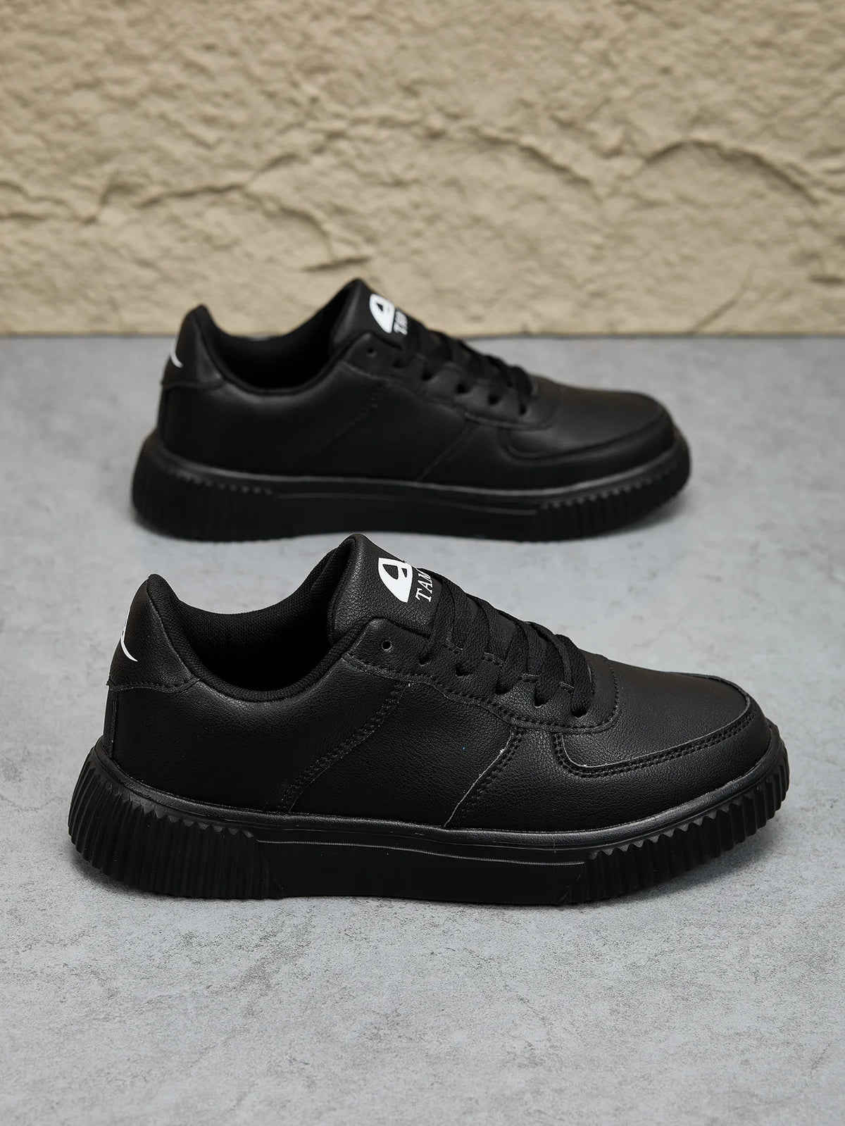 Lädersneakers för herr och dam – andningsbara, lätta och bekväma