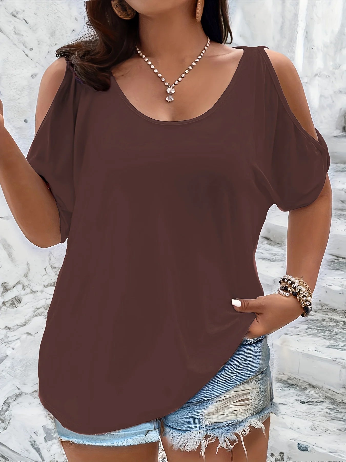 Plus Size Cold Shoulder T-Shirt for Women Casual Loose Fit Summer Top with Trendy Cutouts