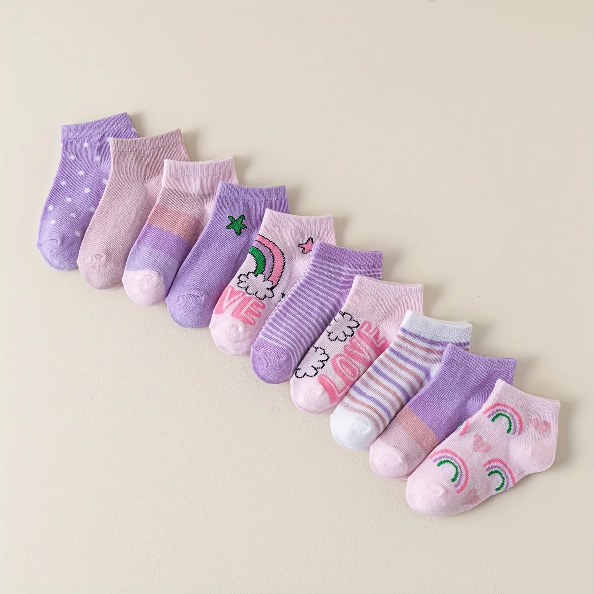 Random 10 pairs of children socks, love, flowers, stripes, dots, one-horned pattern, soft and comfortable to wear ankle socks.