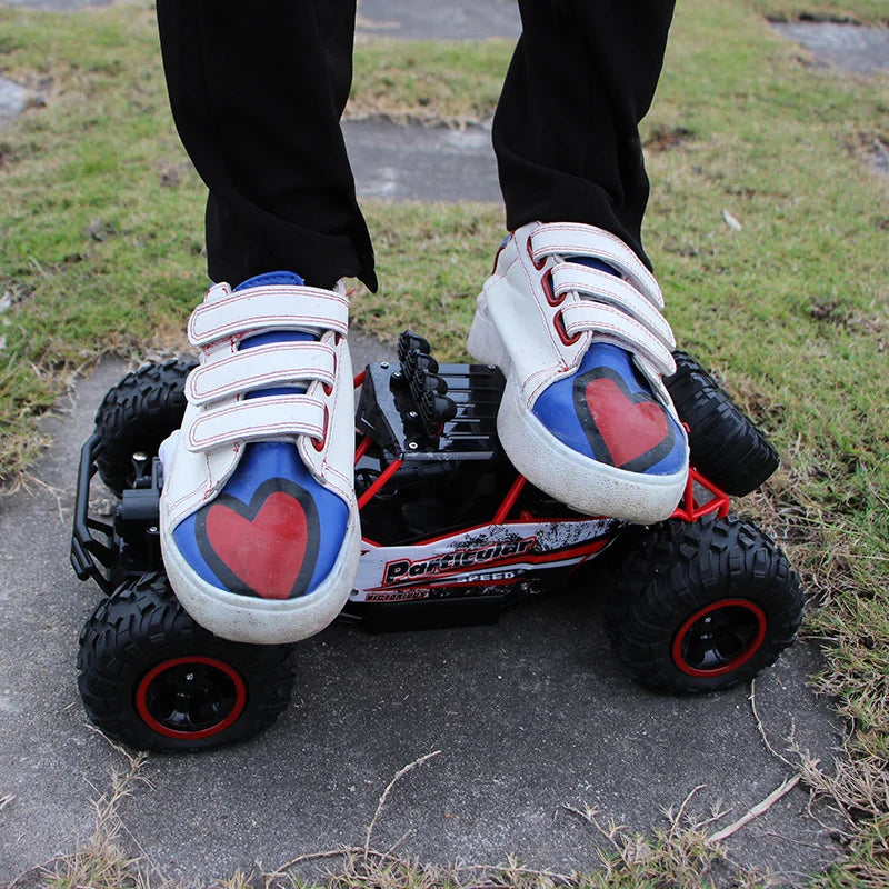 1:12 4WD RC Bil 2.4G Radiostyrd Terrängbil