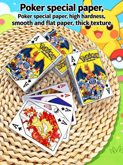 Pokemon poker spelkort med Pikachu och Charizard