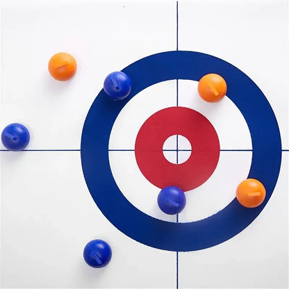 Bordscurling spel för tonåringar eller vuxna med rullskridskocurlingbollar för festunderhållningsspel