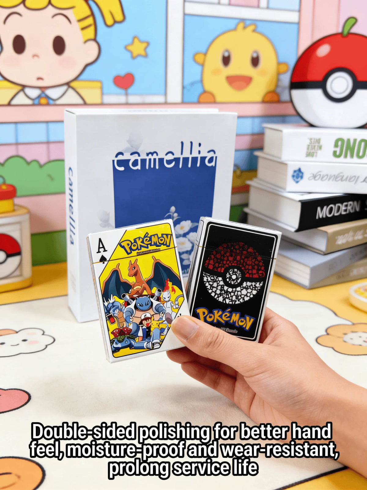Pokemon poker spelkort med Pikachu och Charizard