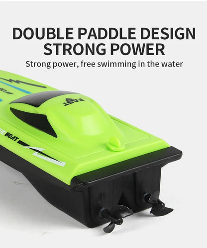 Remote Control Boat Kids 2.4G Remote Control Toys Lightweight Water Racer RC Speedboat Pool Double Propeller Model Electric Toys