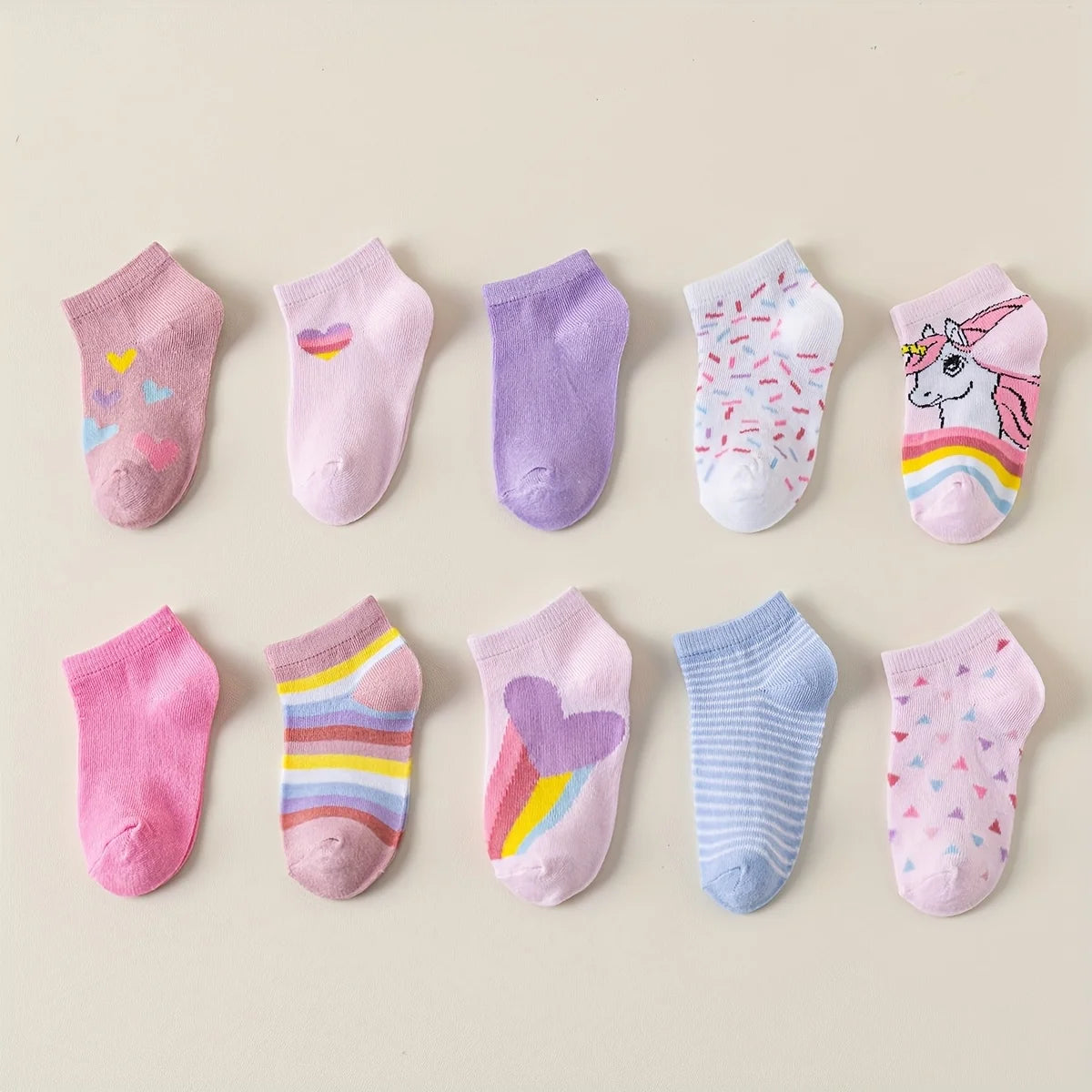 Random 10 pairs of children socks, love, flowers, stripes, dots, one-horned pattern, soft and comfortable to wear ankle socks.