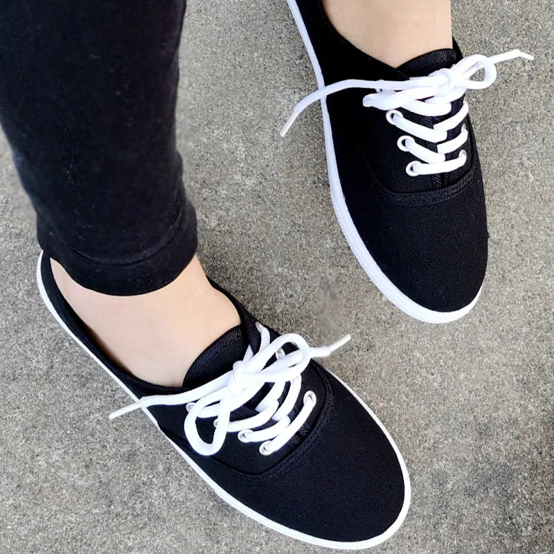 Canvas-sneakers för dam – andningsbara i stor storlek med platåsula