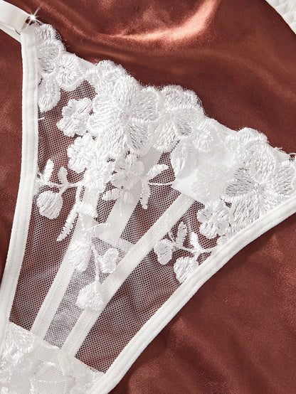 French White  Embroidered Lace Underwear Set Elegant Feminine Design Bra And Panties Combo for Women