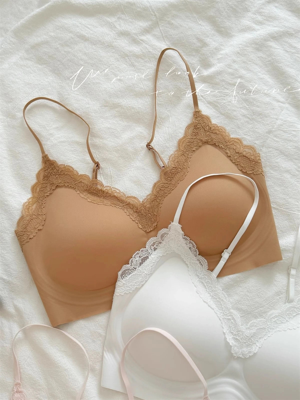 French Lace Bra V Neck Seamless Bra Women's Adjustable Thin Strap Wireless Thin Cup Layering Base Intimates Lingerie Solid S-XL