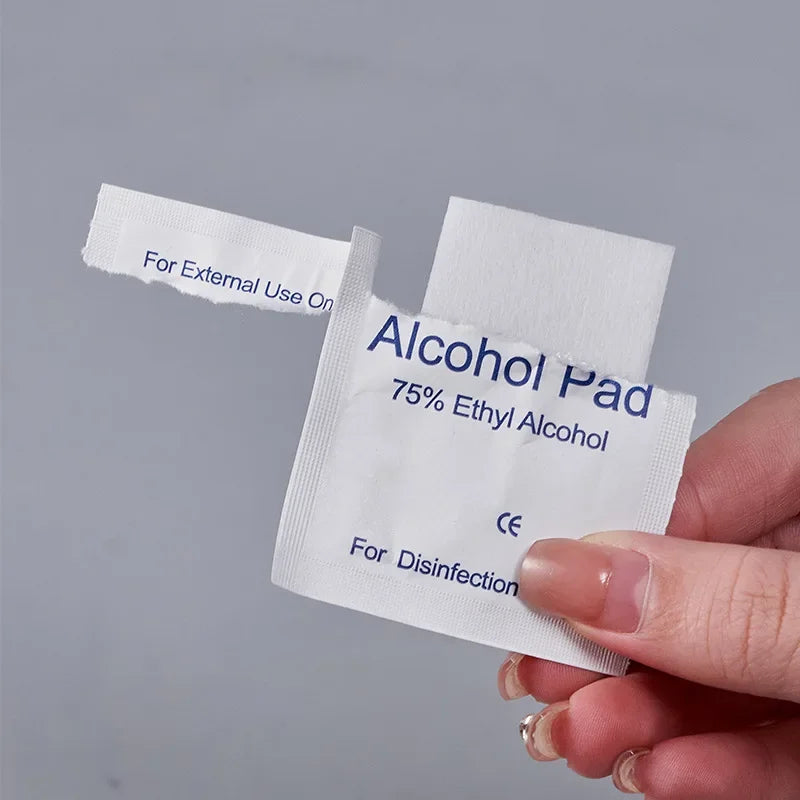 100PCS Disposable 75% Alcohol Cotton Pads Tattoo Clean Tools For Antiseptic Clean Skin Jewelry Cell Phone Disinfection Use