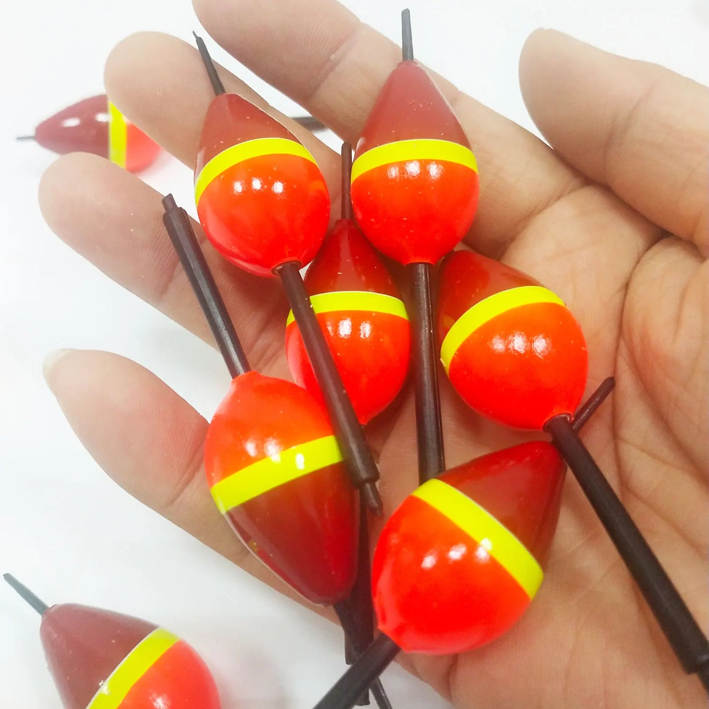 FREE FISHER 10pcs/Lot Lighted Fishing Floats,8cm Bobbers,Collection Cork Buoy Paulownia Wood Floats Plastic Stick Buoyancy 2g