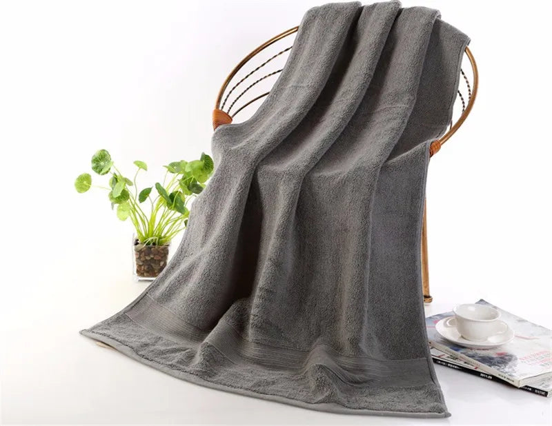 100% Pure Cotton Towel, High-Quality Bath Towel, 5-Star Hotel Thick Beach Towel, Softer 70x140cm Thick Bath Towel