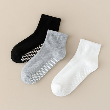 5 pairs of anti slip adhesive floor socks, classic black and white gray socks for student sports, spring and summer children's s