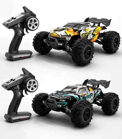 4WD radiostyrd bil i skala 1:16 med 4 kanaler