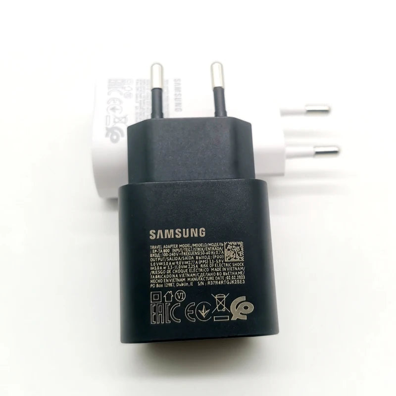 25W USB-C PD-laddare EP-TA800 med EU-kontakt och kabel